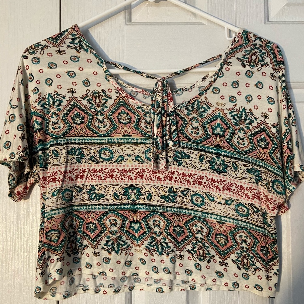 Patterned Top - Picture 3 of 3
